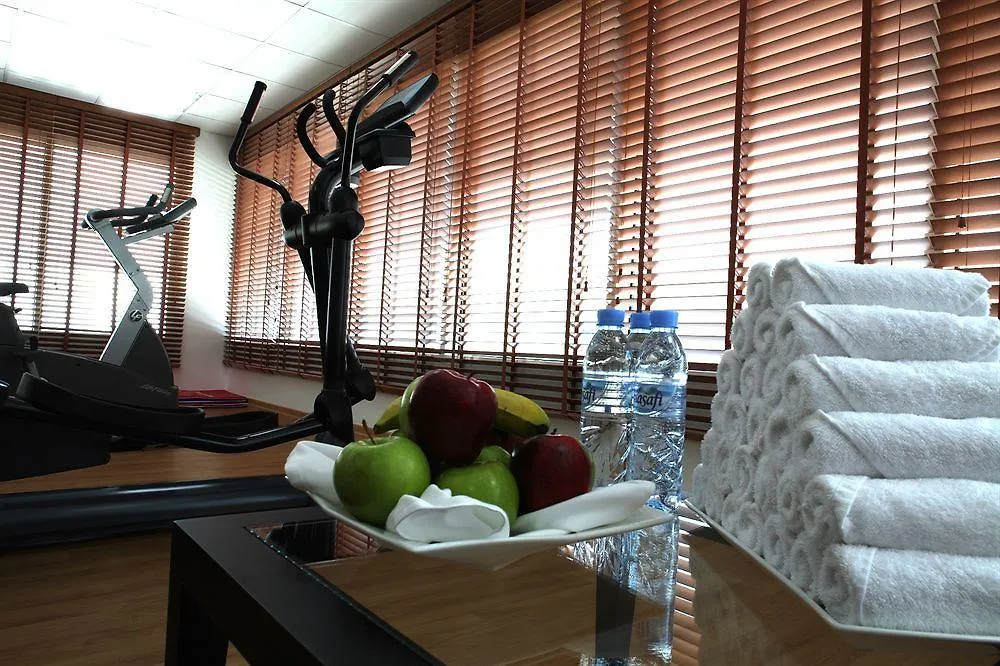 Holiday Inn Express Dubai Safa Park By Ihg