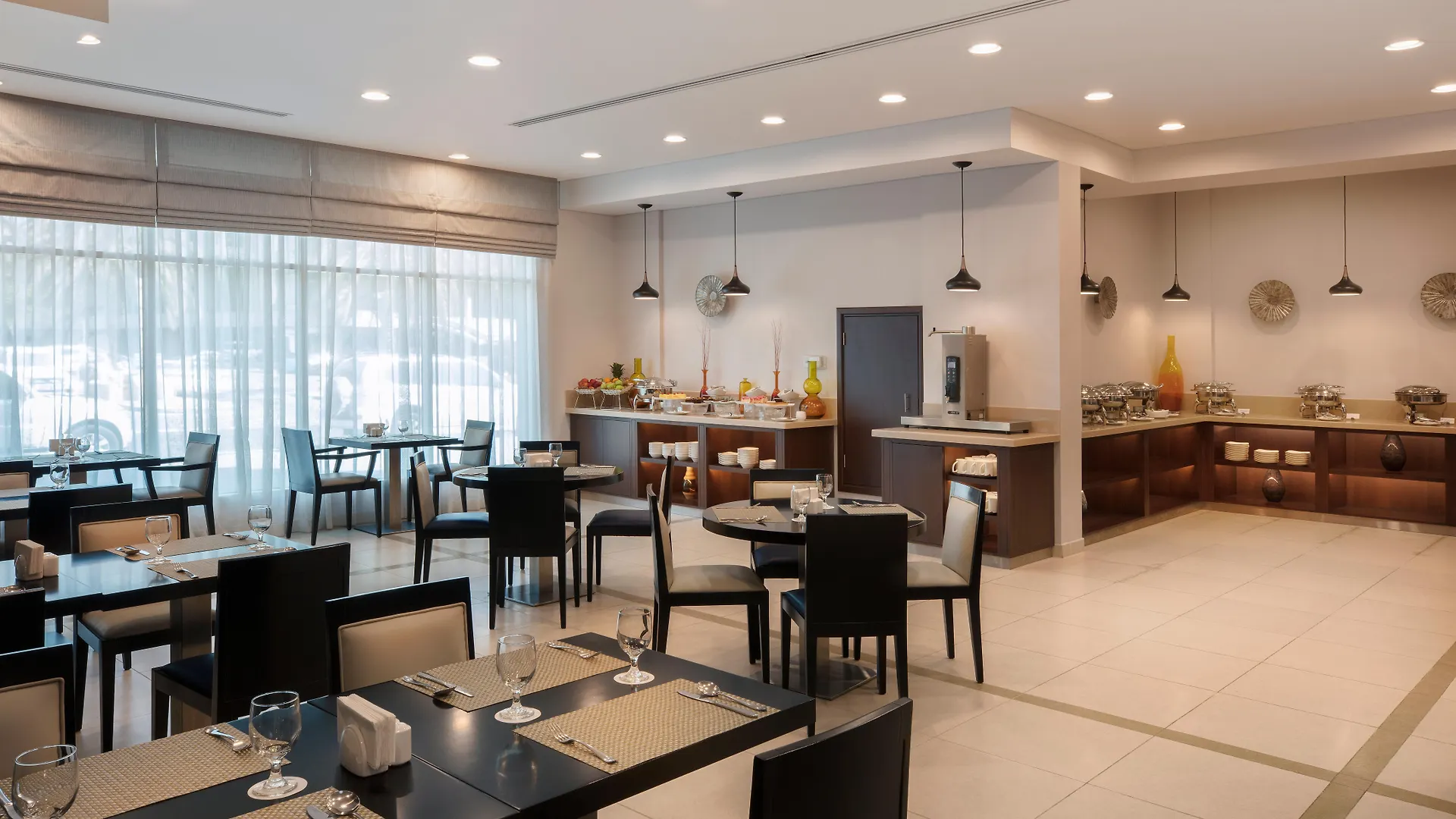 Holiday Inn Express Dubai Safa Park By Ihg