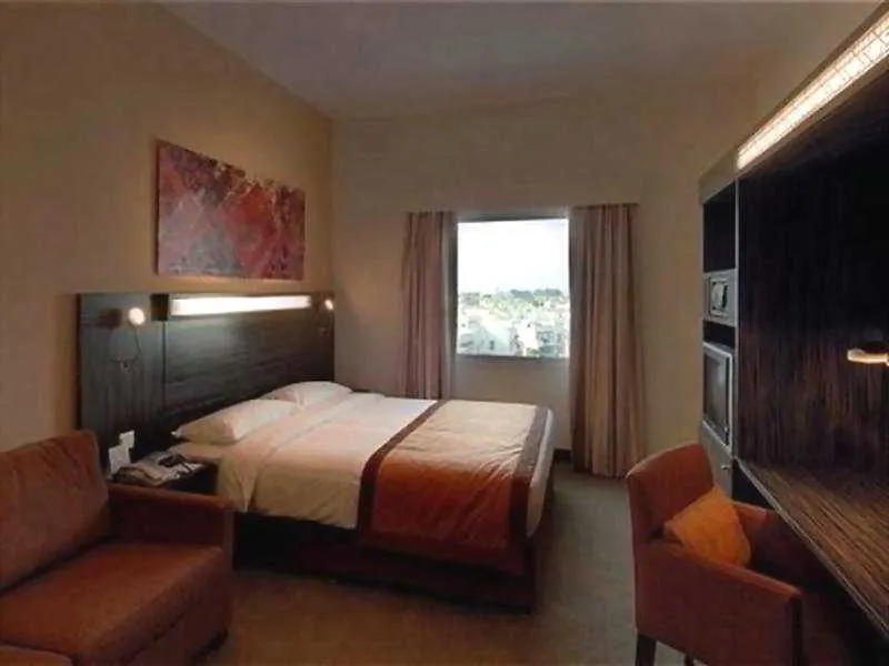Holiday Inn Express Dubai Safa Park By Ihg Hotel