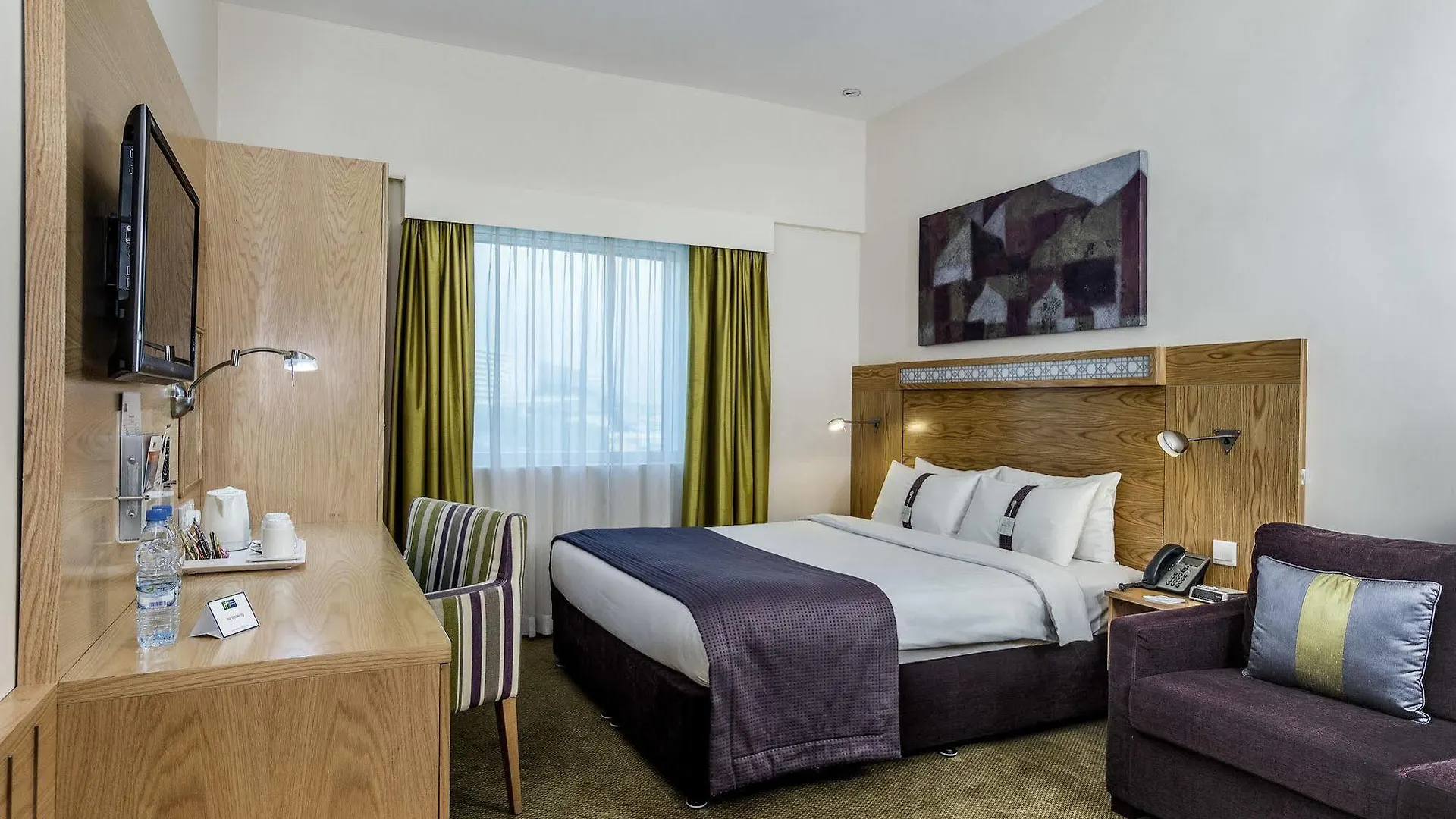 Holiday Inn Express Dubai Safa Park By Ihg Hotel