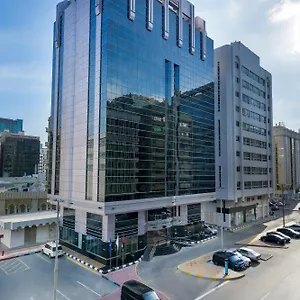 Kingsgate By Millennium מלון אבו דאבי